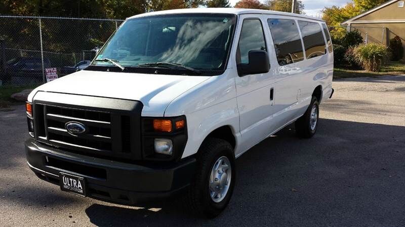 2010 FORD E-350