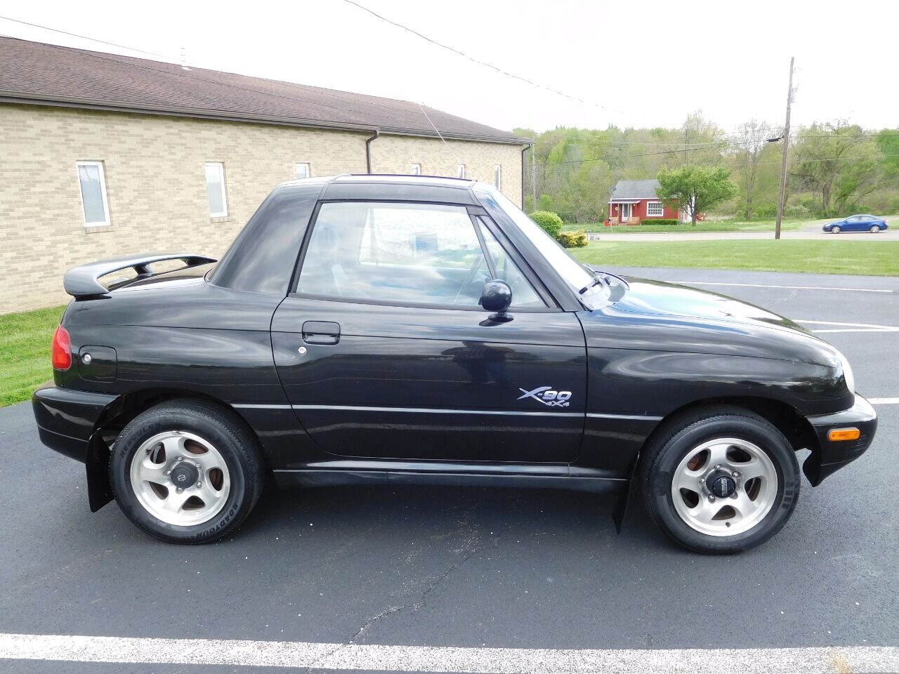 Suzuki X-90
