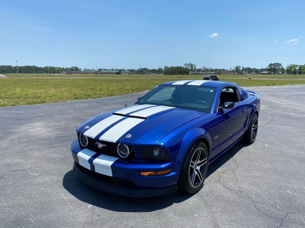 2005 FORD Mustang