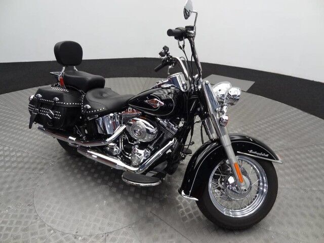 2011 HARLEY DAVIDSON Heritage Softail Classic