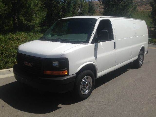 2011 GMC Savana