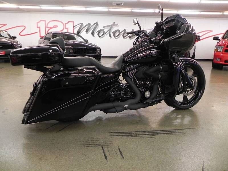 2011 HARLEY DAVIDSON Road Glide Custom