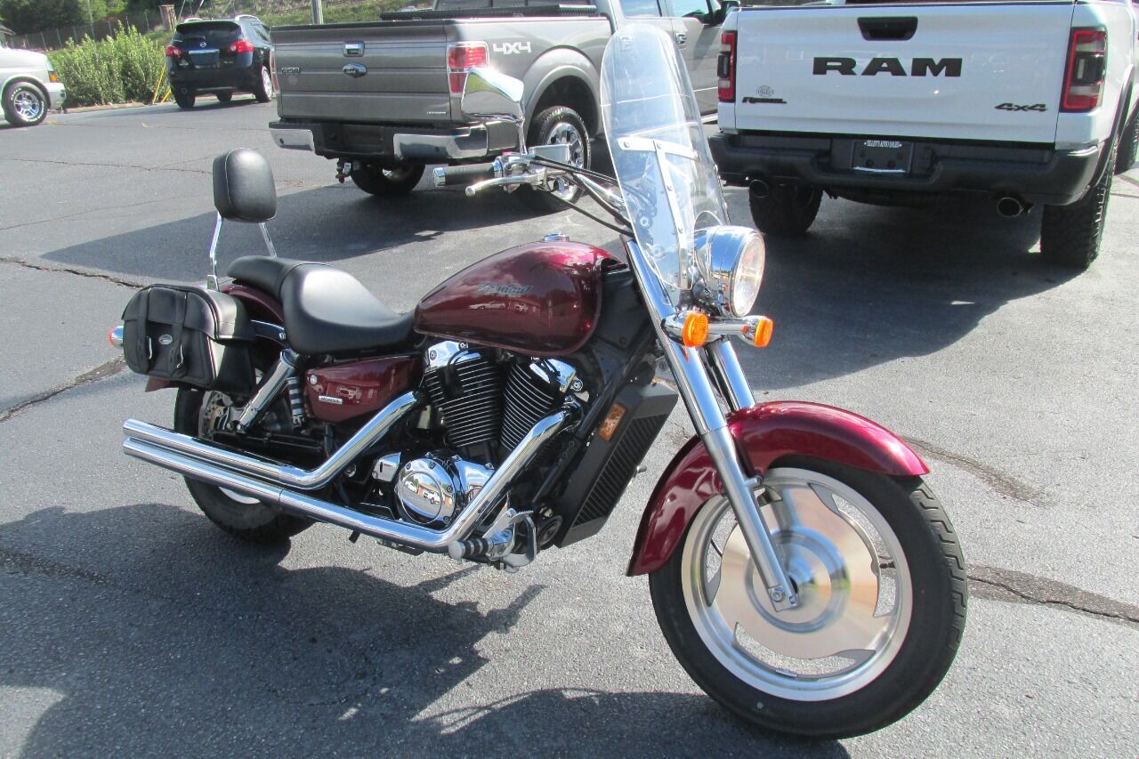 Honda VT1100C2 (SHADOW SABRE)