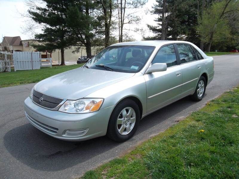 2001 TOYOTA Avalon