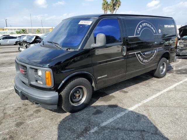 GMC Savana
