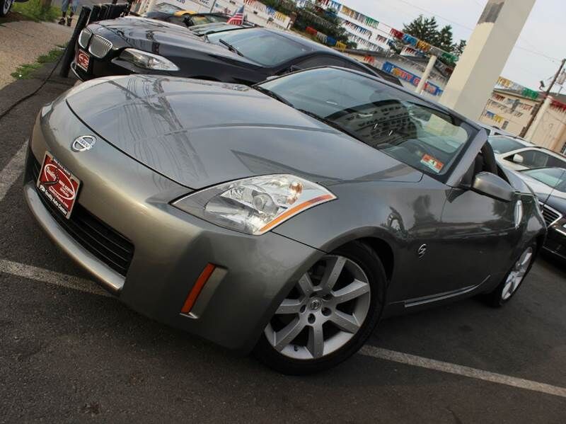 2005 NISSAN 350Z