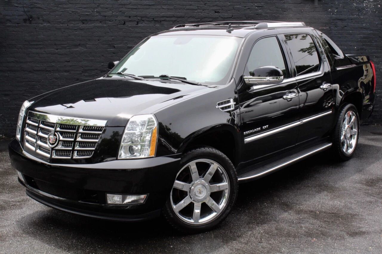 2011 CADILLAC Escalade
