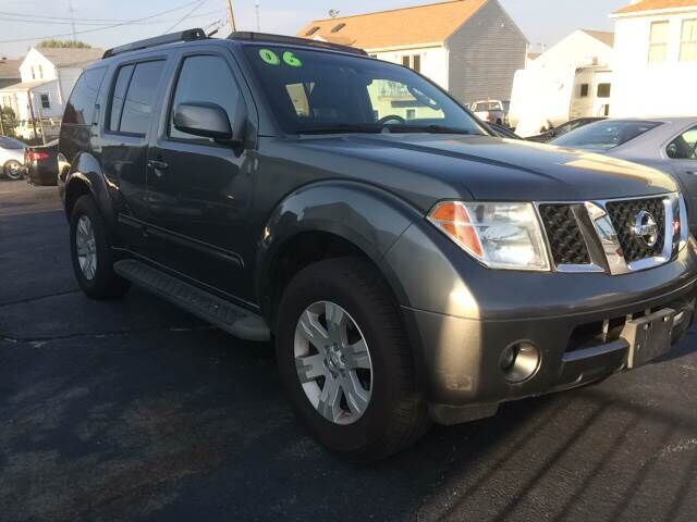 2006 NISSAN Pathfinder