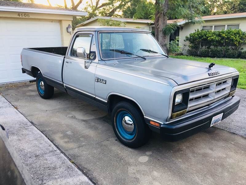 1988 DODGE D-Series