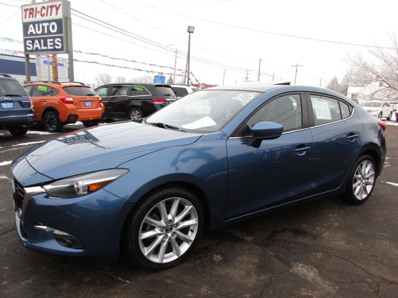 2017 MAZDA Mazda3