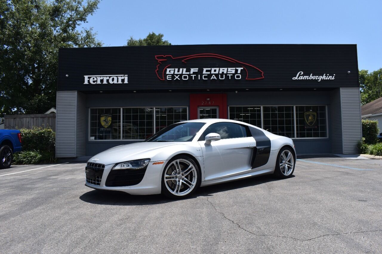 2011 AUDI R8