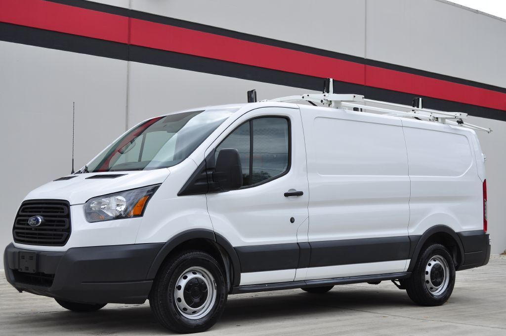 2015 FORD Transit