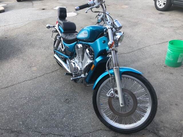 Suzuki VS800