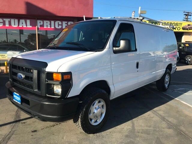 2012 FORD E-250