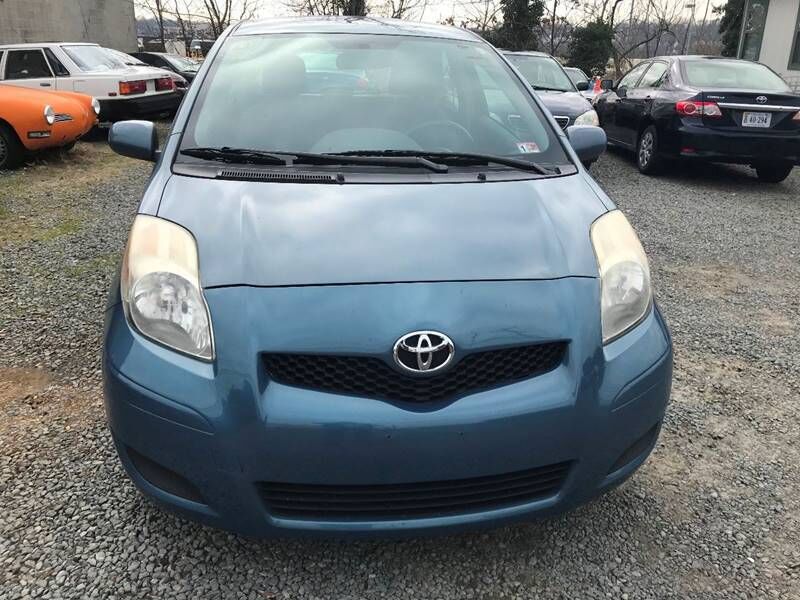 2011 TOYOTA Yaris