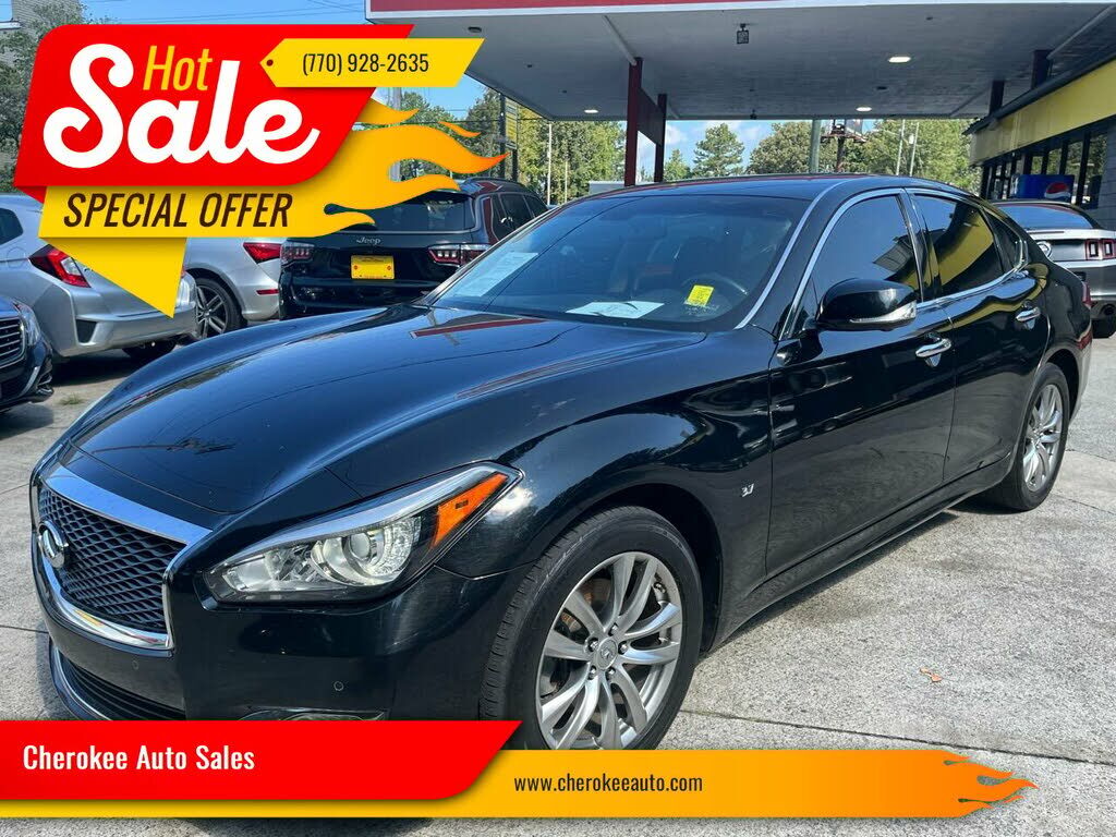 Infiniti Q70