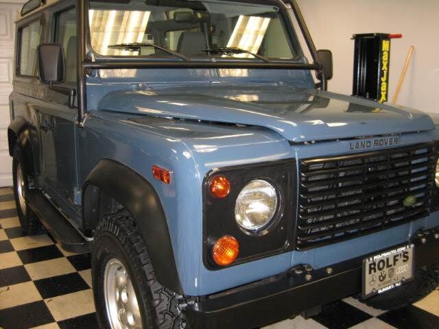 Land Rover Defender