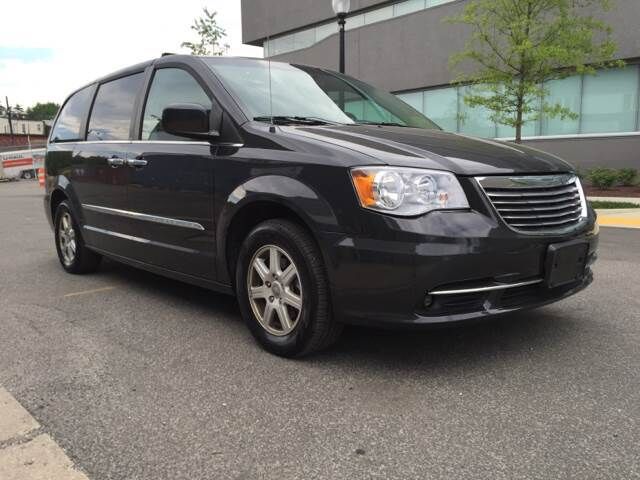 2011 CHRYSLER Town and Country