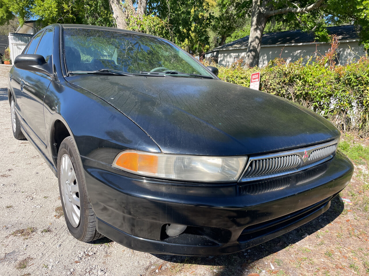 Mitsubishi Galant