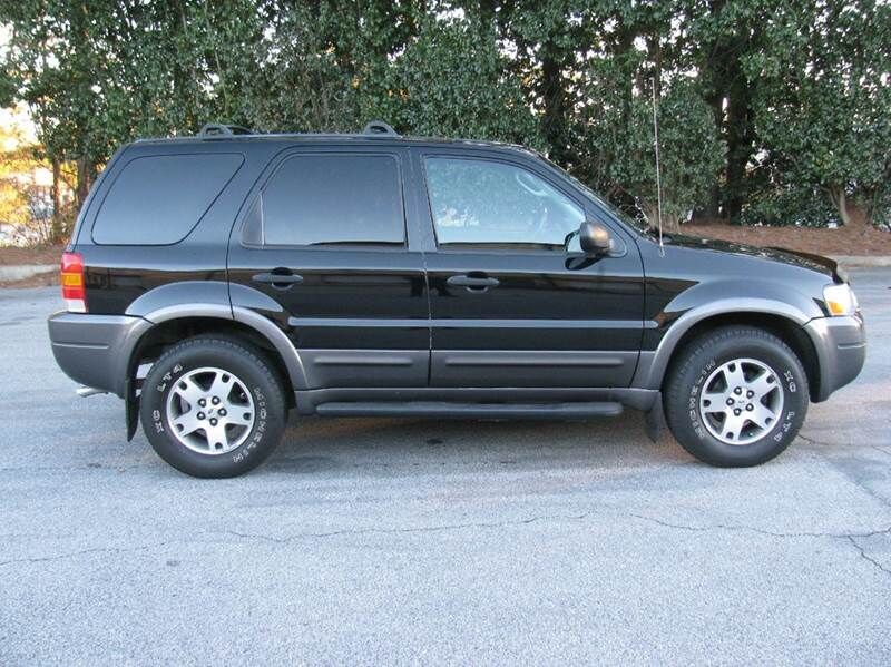 2004 FORD Escape