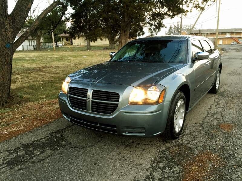 2006 DODGE Magnum