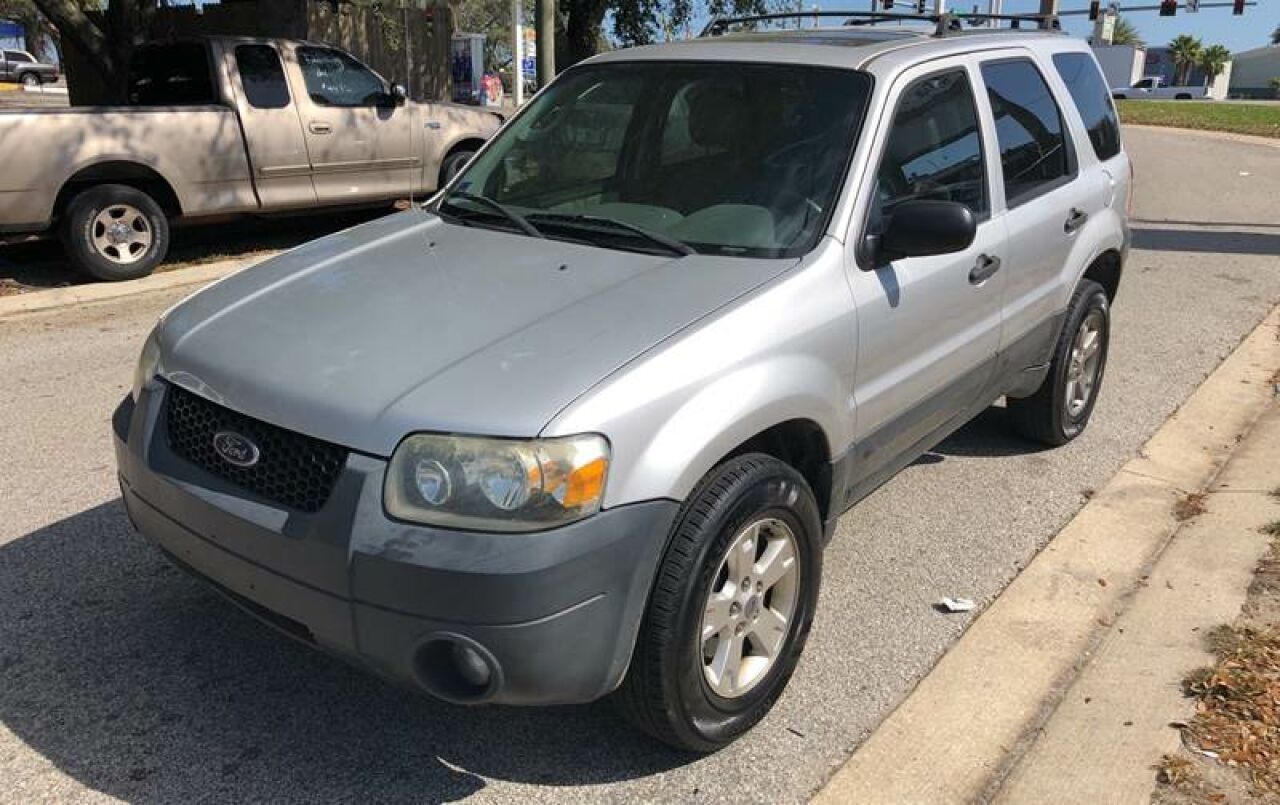 2005 FORD Escape