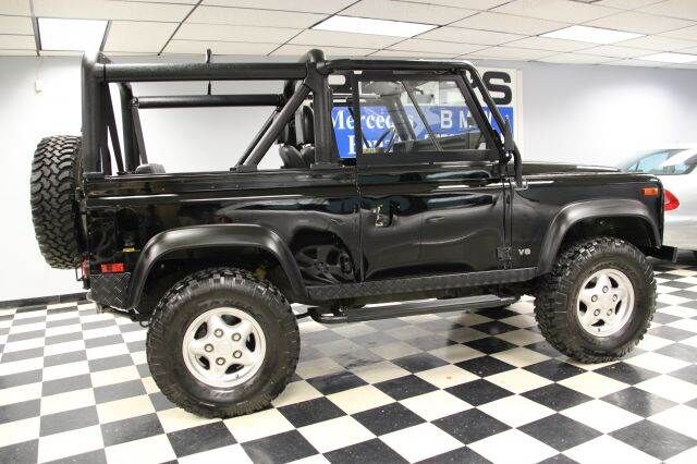 Land Rover Defender