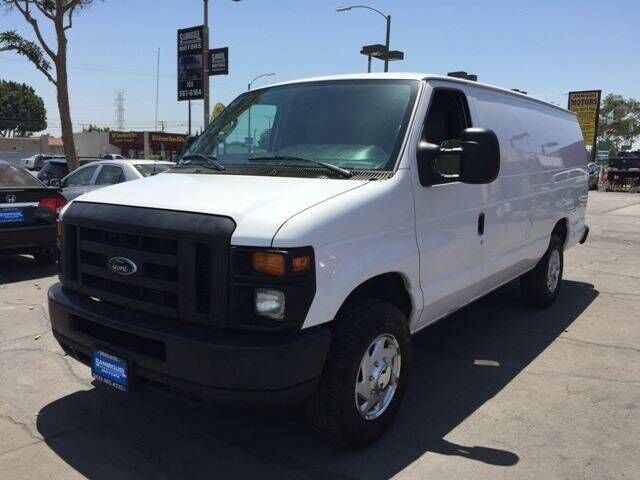 2009 FORD E-350
