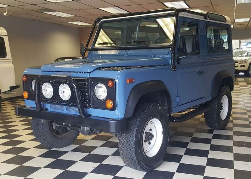 Land Rover Defender