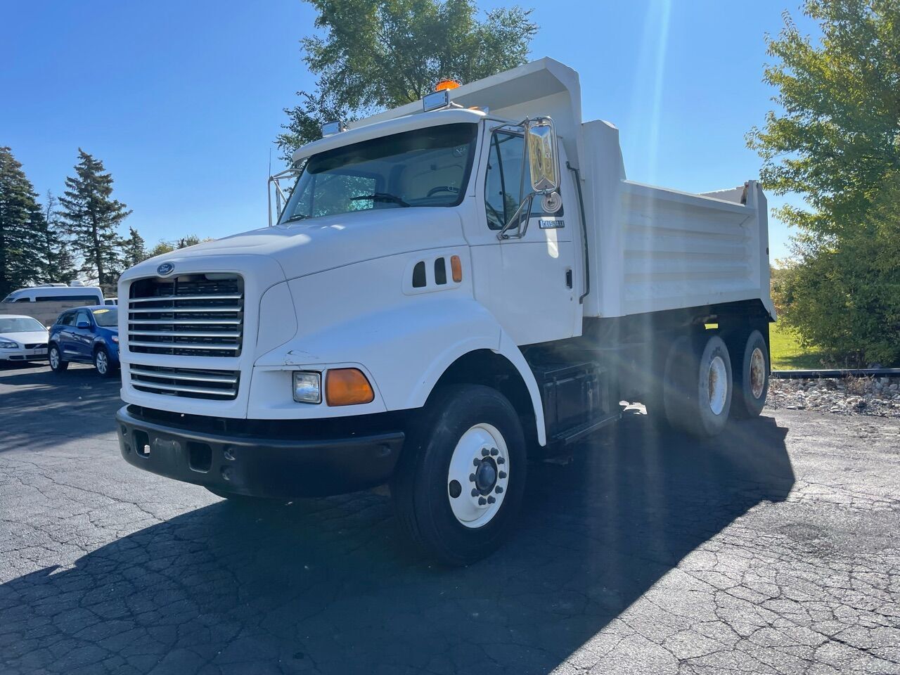 Ford LT8513