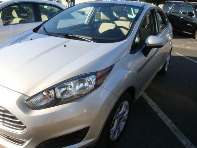 2015 FORD Fiesta