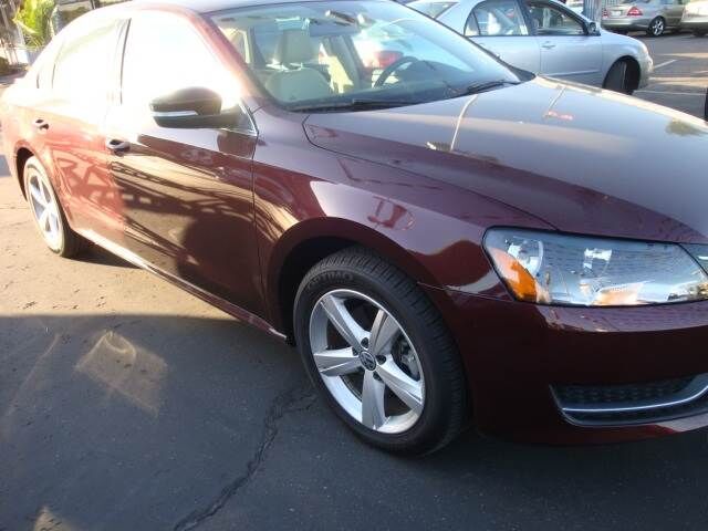 2014 VOLKSWAGEN Passat