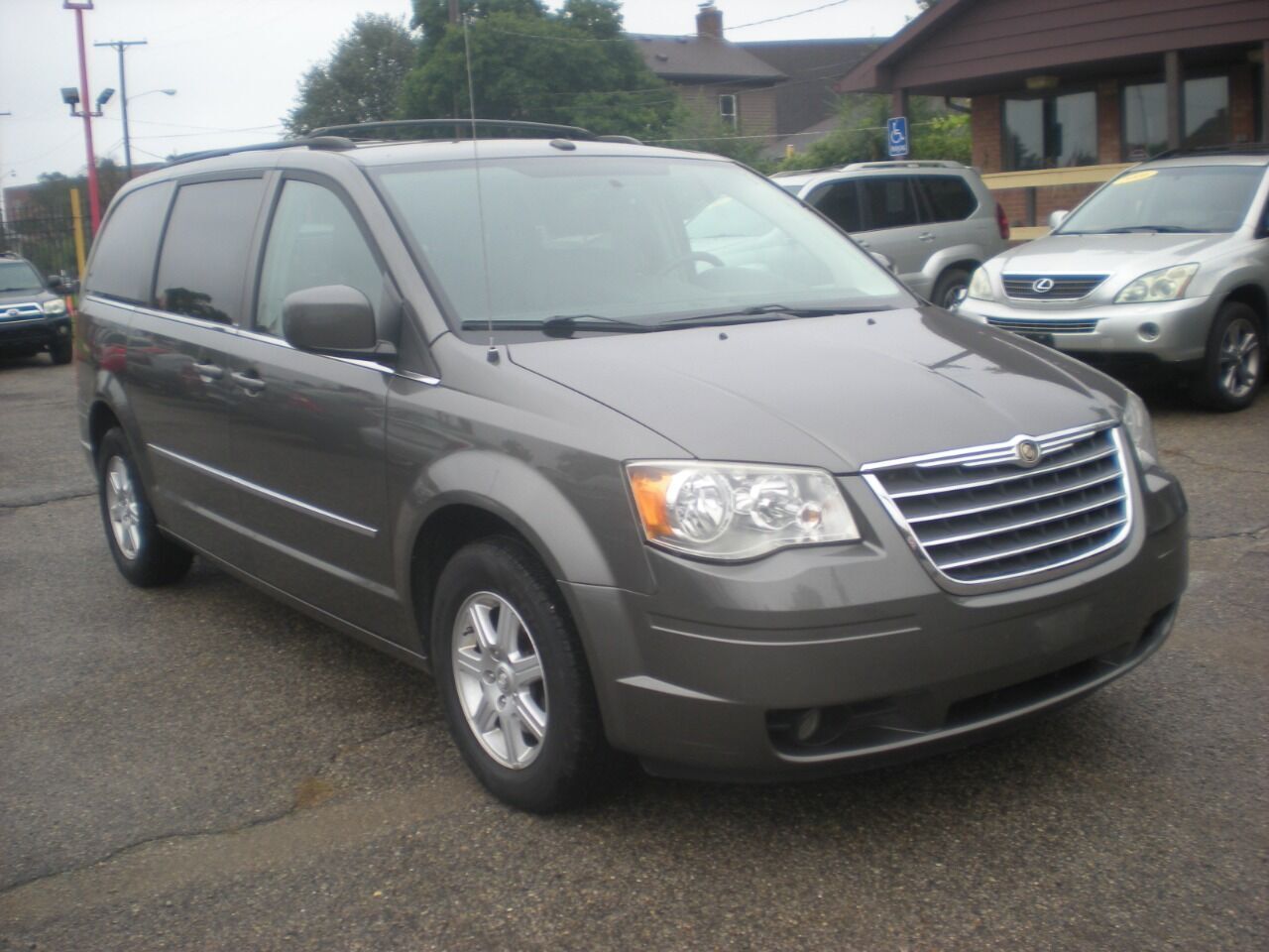 2010 CHRYSLER Town and Country