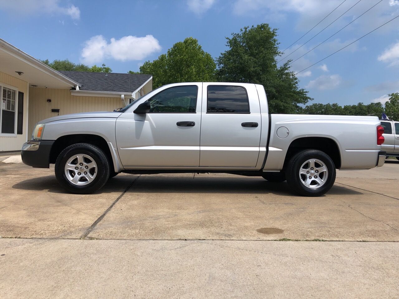 2005 DODGE Dakota