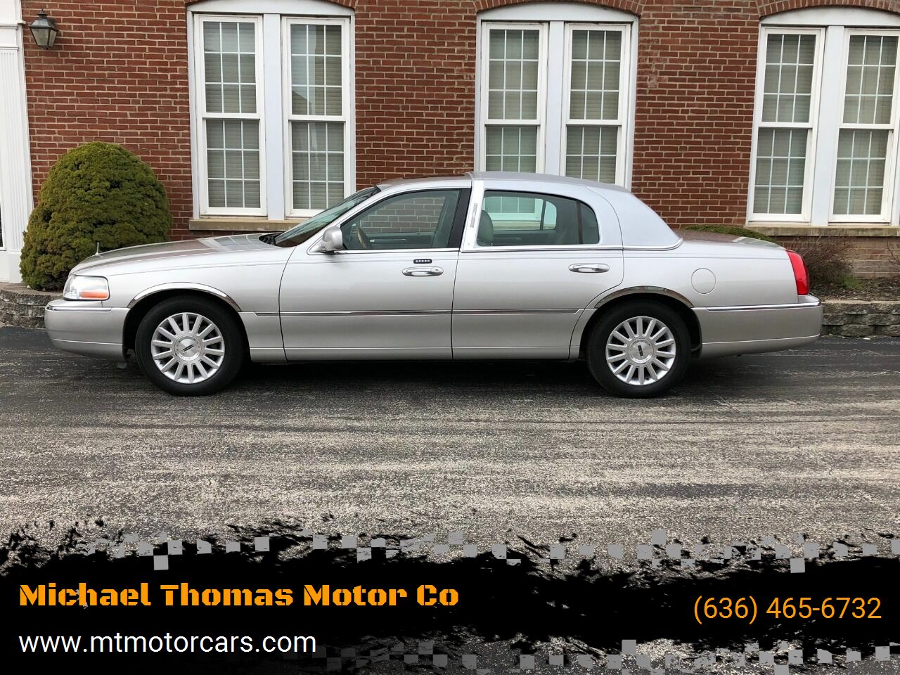 2003 LINCOLN Town Car