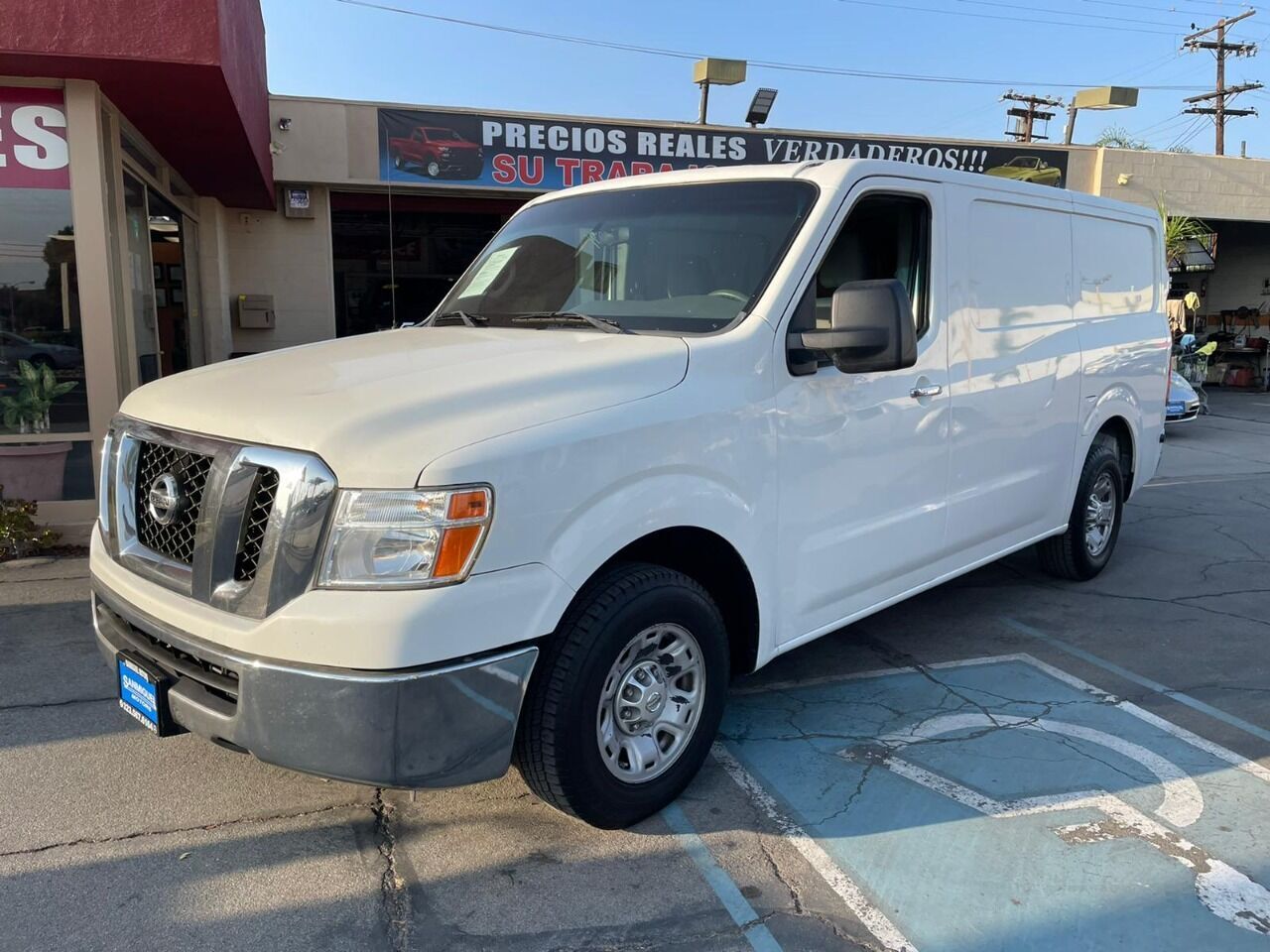 2012 NISSAN NV