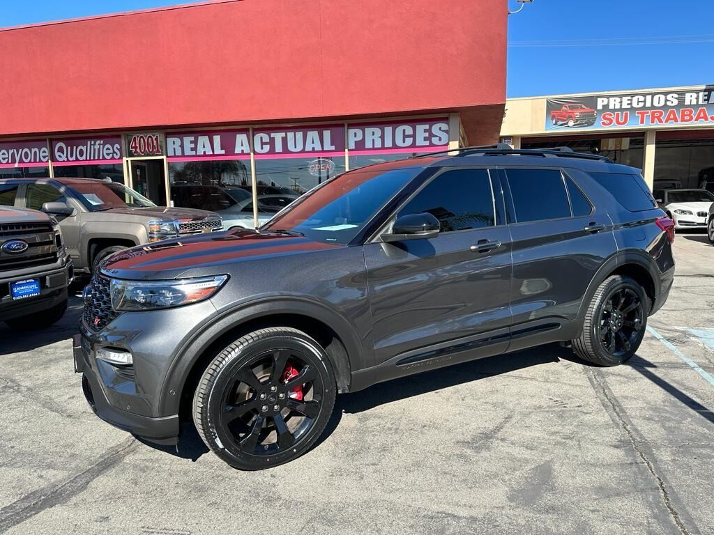 2020 FORD Explorer