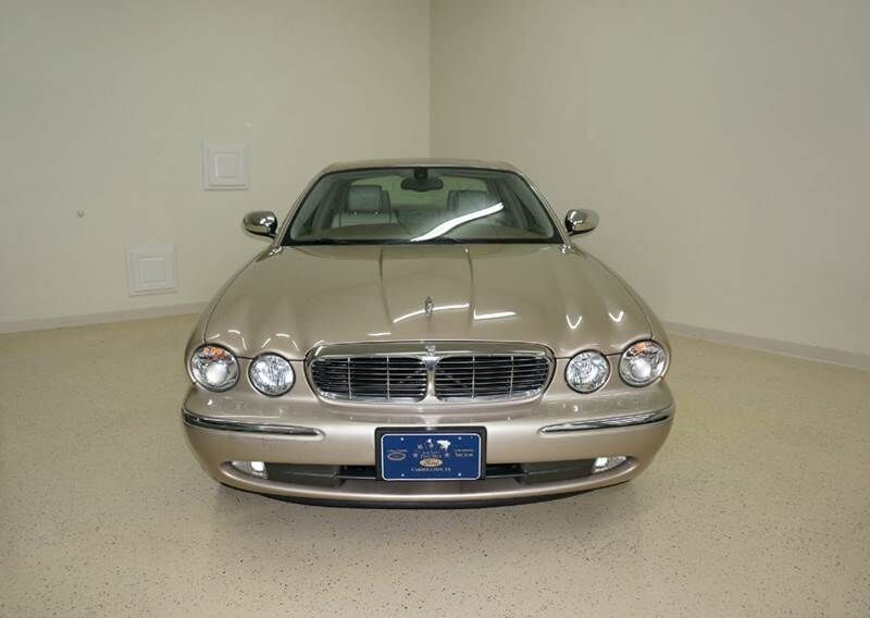 2004 JAGUAR Vanden Plas