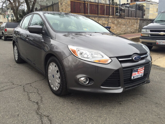 2012 FORD Focus