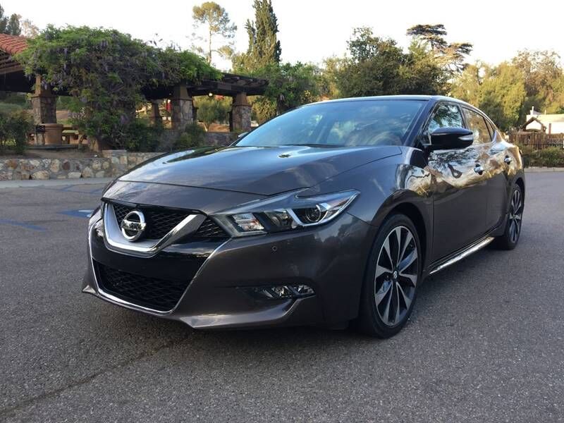 2016 NISSAN Maxima