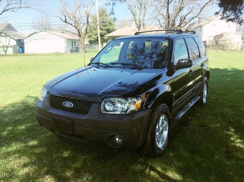 2005 FORD Escape