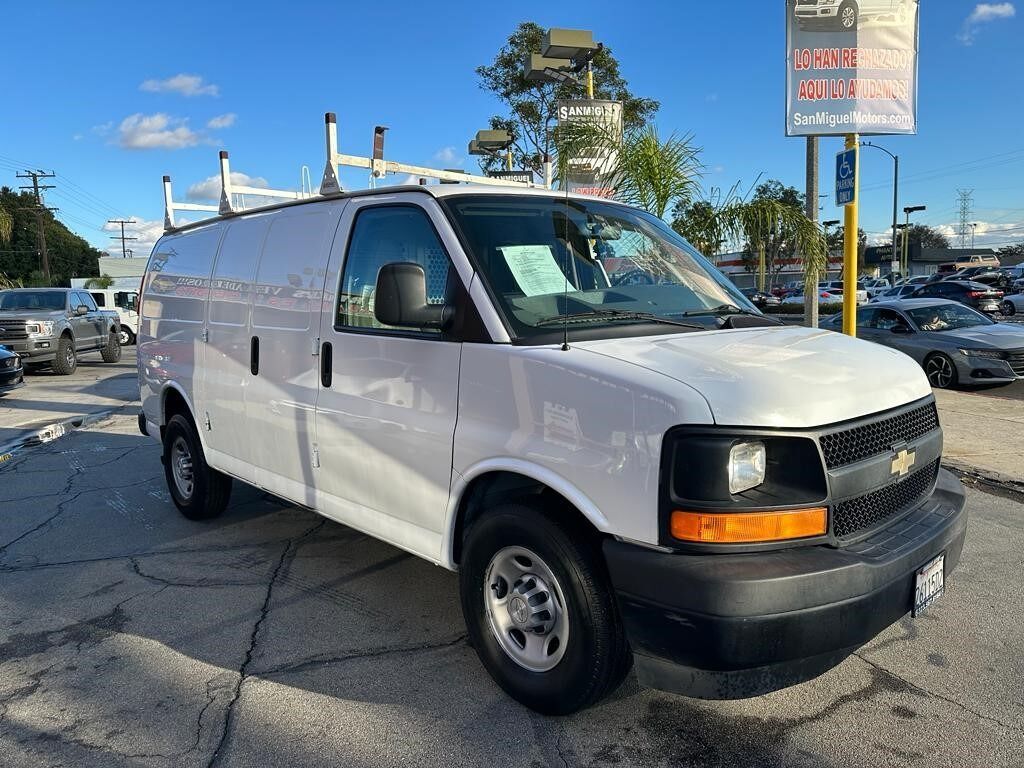 2017 CHEVROLET Express