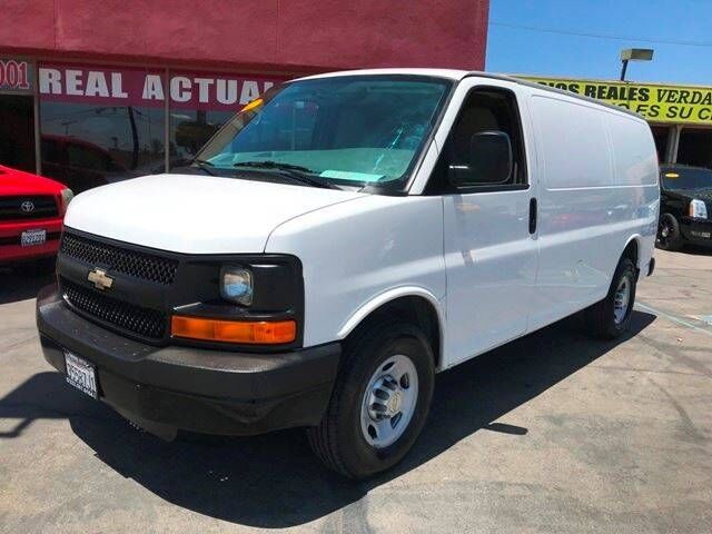2012 CHEVROLET Express