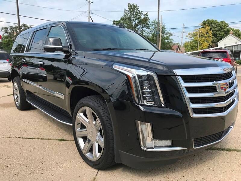 2018 CADILLAC Escalade ESV