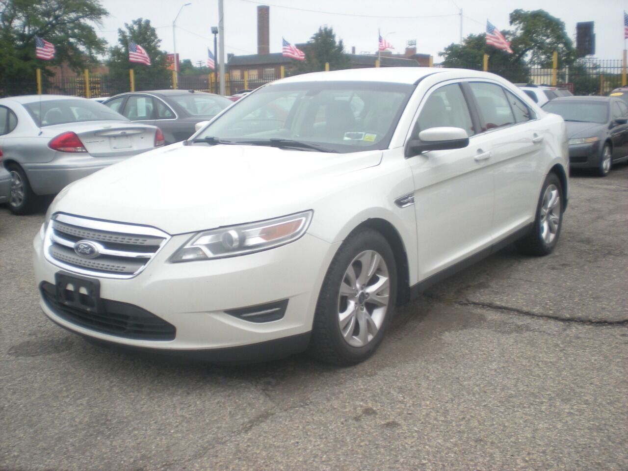 2010 FORD Taurus