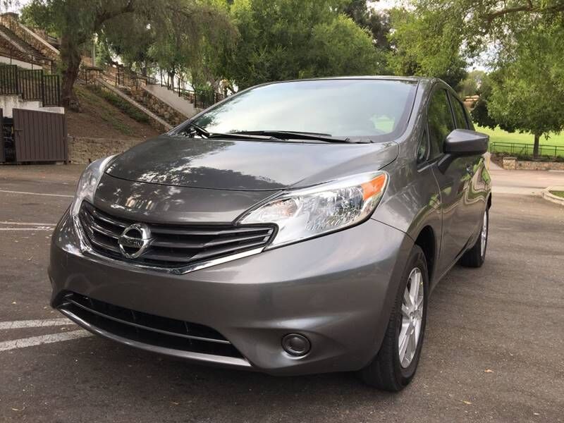 2016 NISSAN Versa