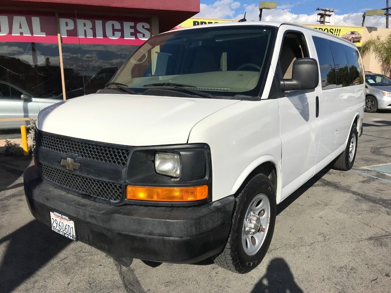 2011 CHEVROLET Express