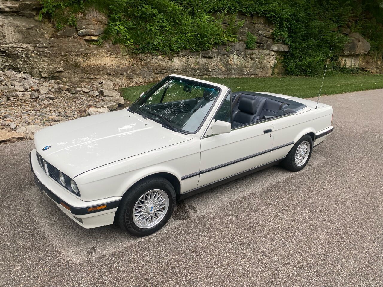 BMW 325i