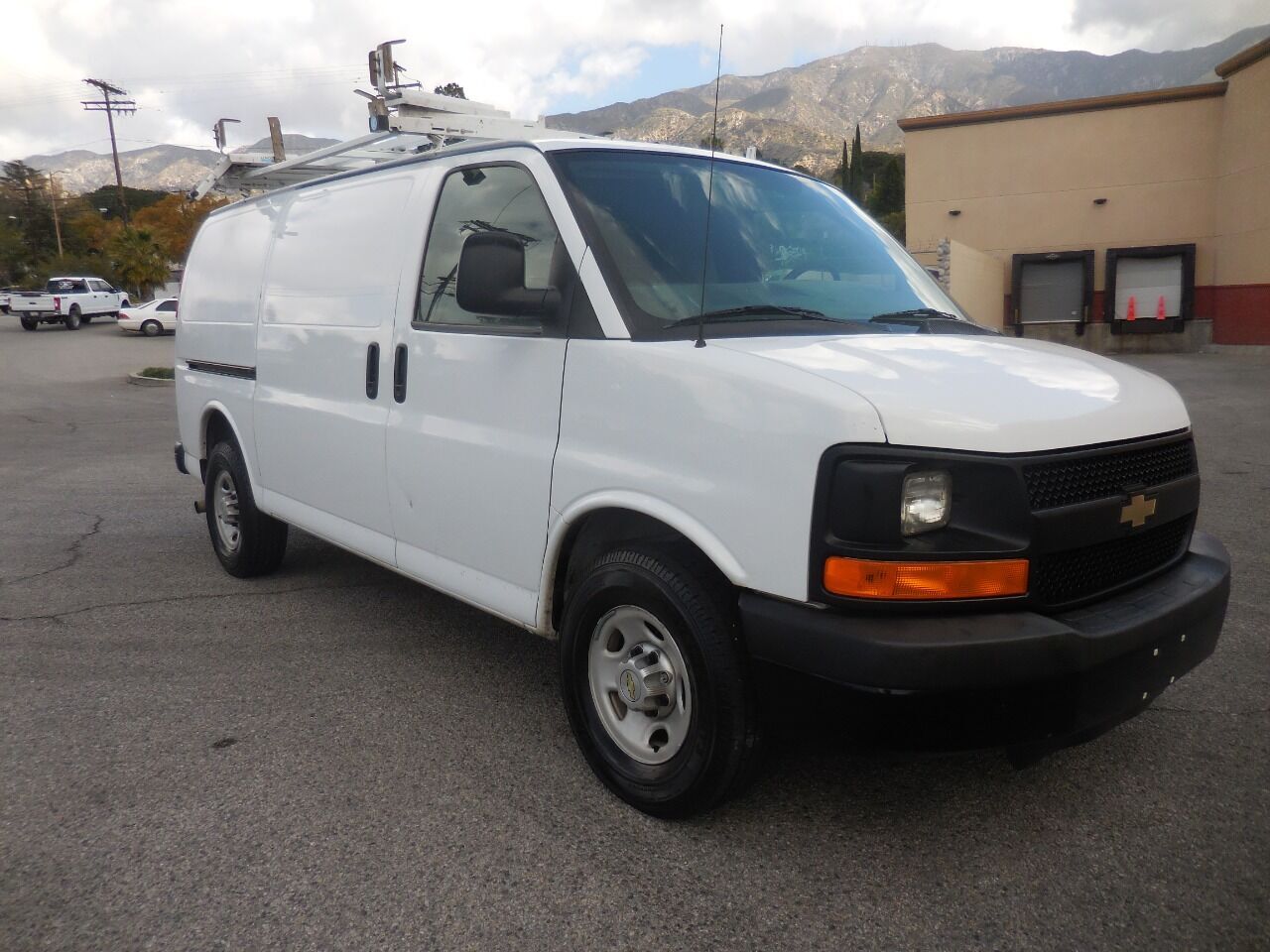 2013 CHEVROLET Express
