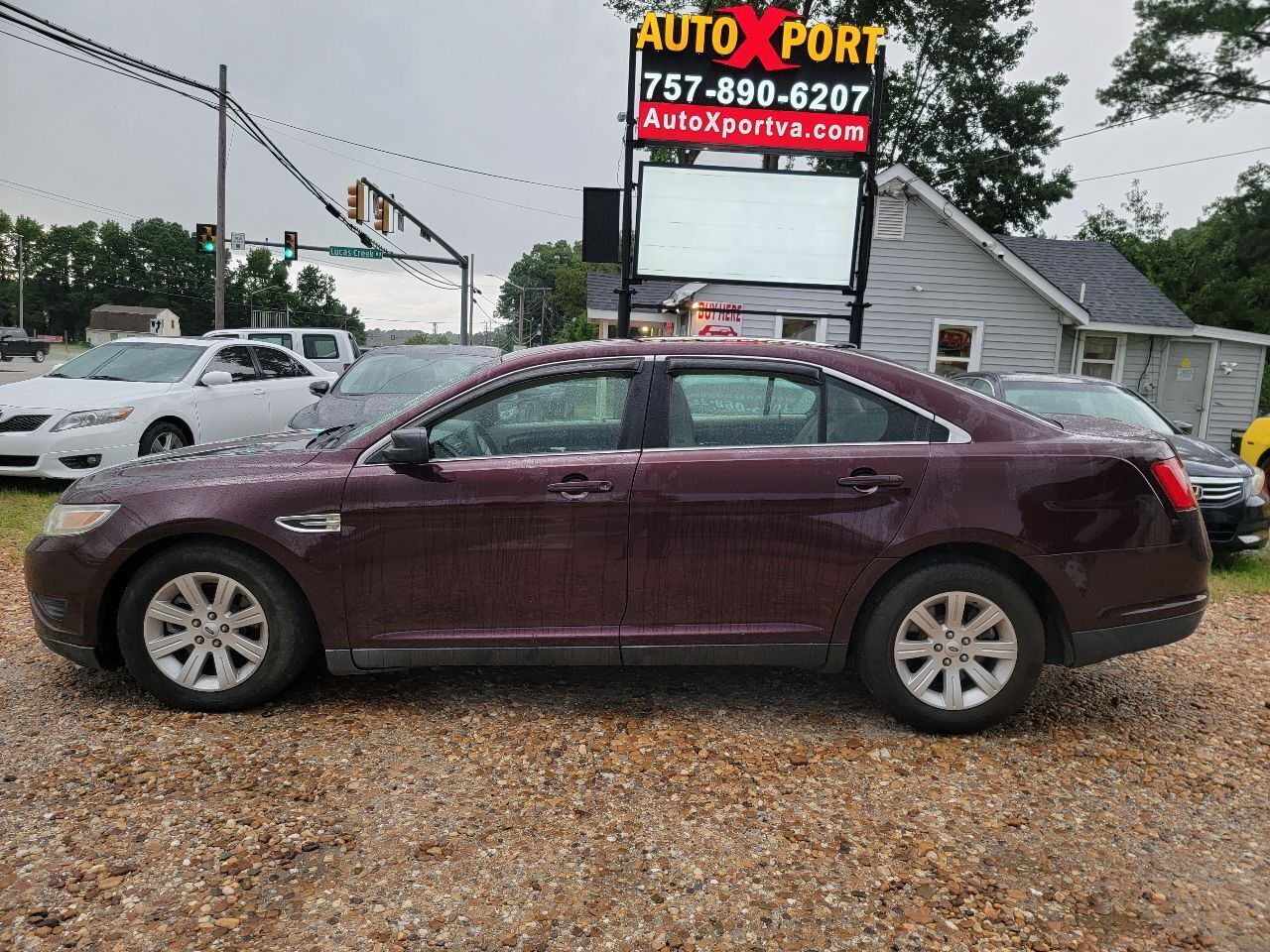 2011 FORD Taurus